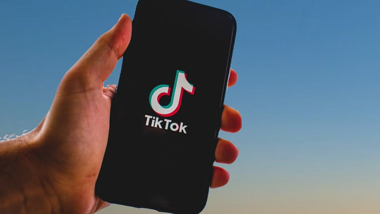 Kim Loaiza, Jezzini y Peso Pluma, entre lo más visto de TikTok 2023