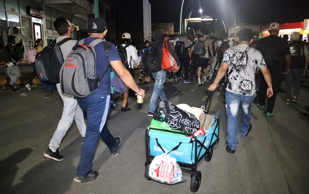 La primera caravana migrante del año partió este jueves de la frontera sur de México con cerca de 1.500 integrantes. Foto: EFE