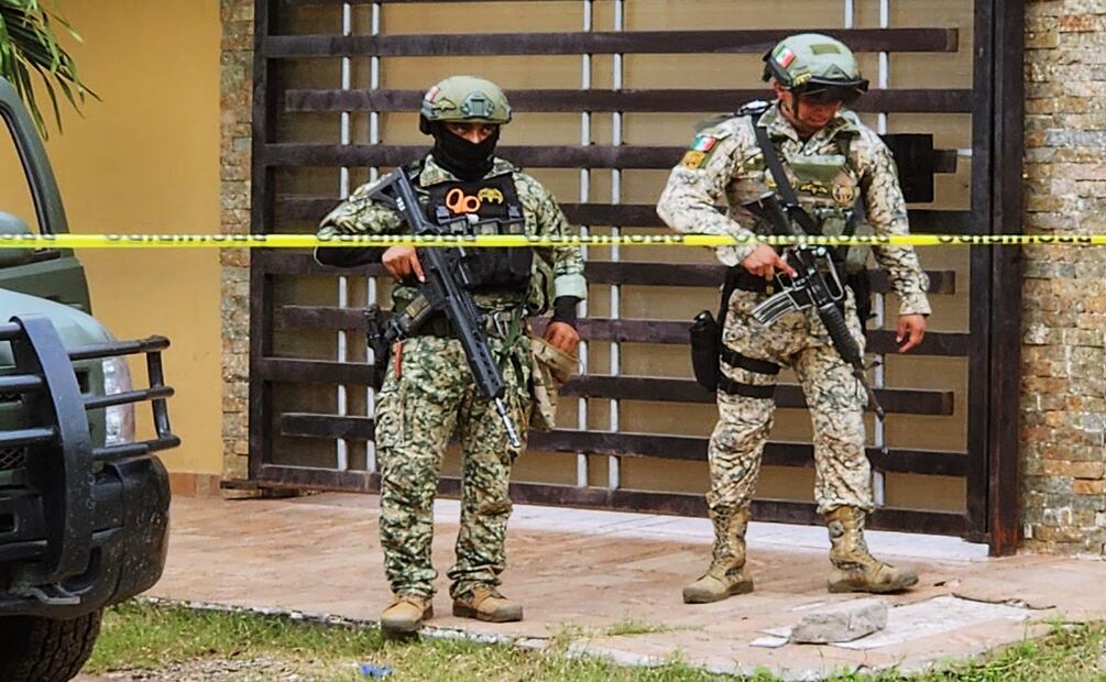 Resguardan vivienda en la colonia Miguel Hidalgo en Sinaloa; autoridades esperan orden de cateo. Foto: Especial