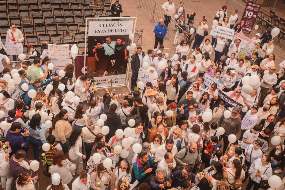 Una protesta por el asesinato de dos menores de edad llegó al Palacio de Gobernación. (24/01/2025) Foto: Alfredo Juárez, IG/X: @alfrekjv