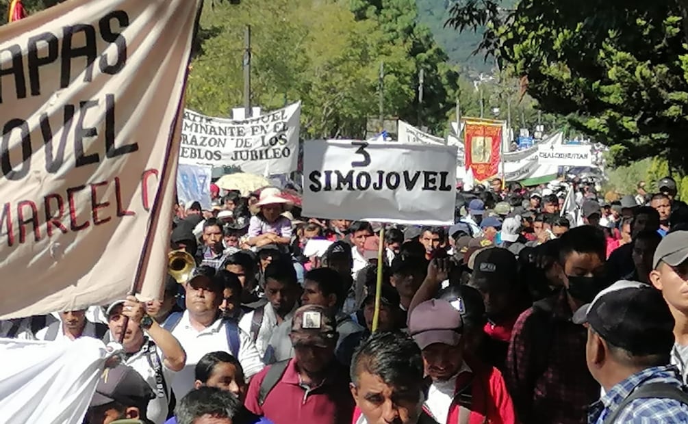 Miles de católicos marchan en Chiapas por la paz tras el asesinato del sacerdote Marcelo Pérez. Foto: Especial