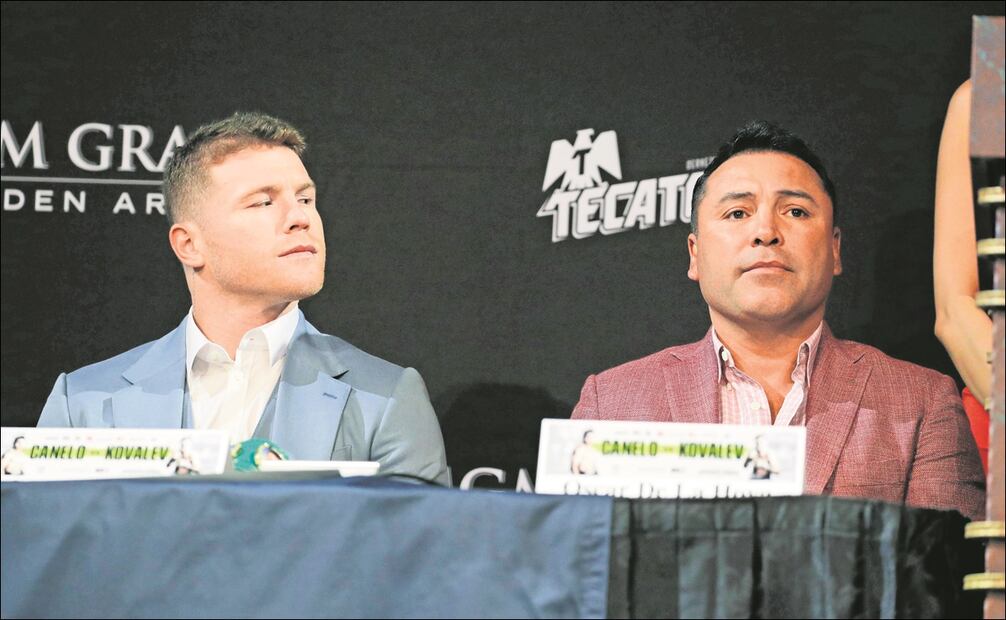 Oscar de la Hoya llama "boxeador aburrido" al Canelo Álvarez y lo compara con Kim Kardashian - Foto: AP