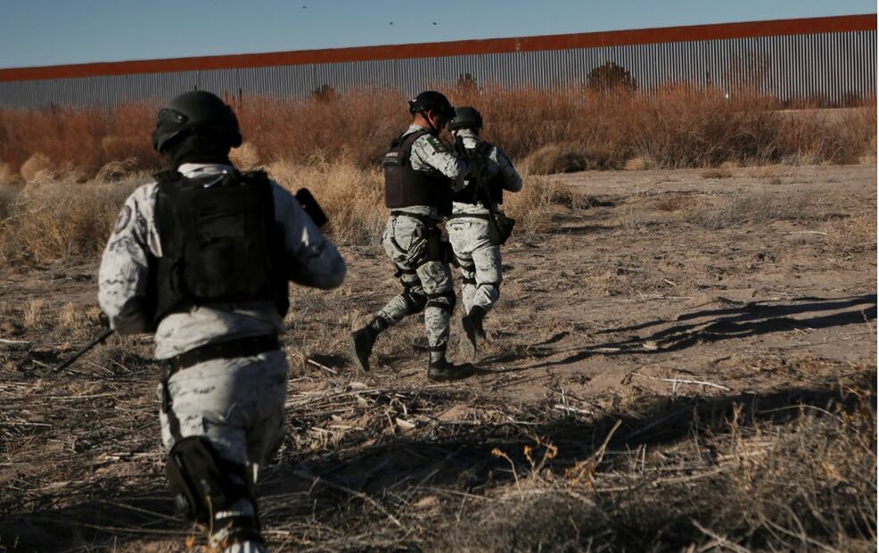 Elementos de la Guardia Nacional realizaron operativos en Ciudad Juárez sobre el borde del río Bravo hacia la zona conocida como el Valle de Juárez. Foto: Christian Torres/EL UNIVERSAL