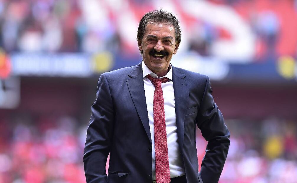 Ricardo La Volpe reveló que no lo dejaron quedarse otros cuatro años al frente de la Selección Mexicana. Foto: Imago7