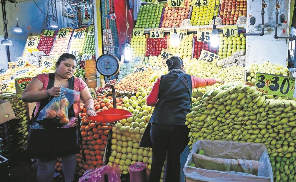 El incremento anual de precios en el décimo mes del año estuvo por arriba del consenso de los analistas de 4.73%. Foto: José Méndez / EFE