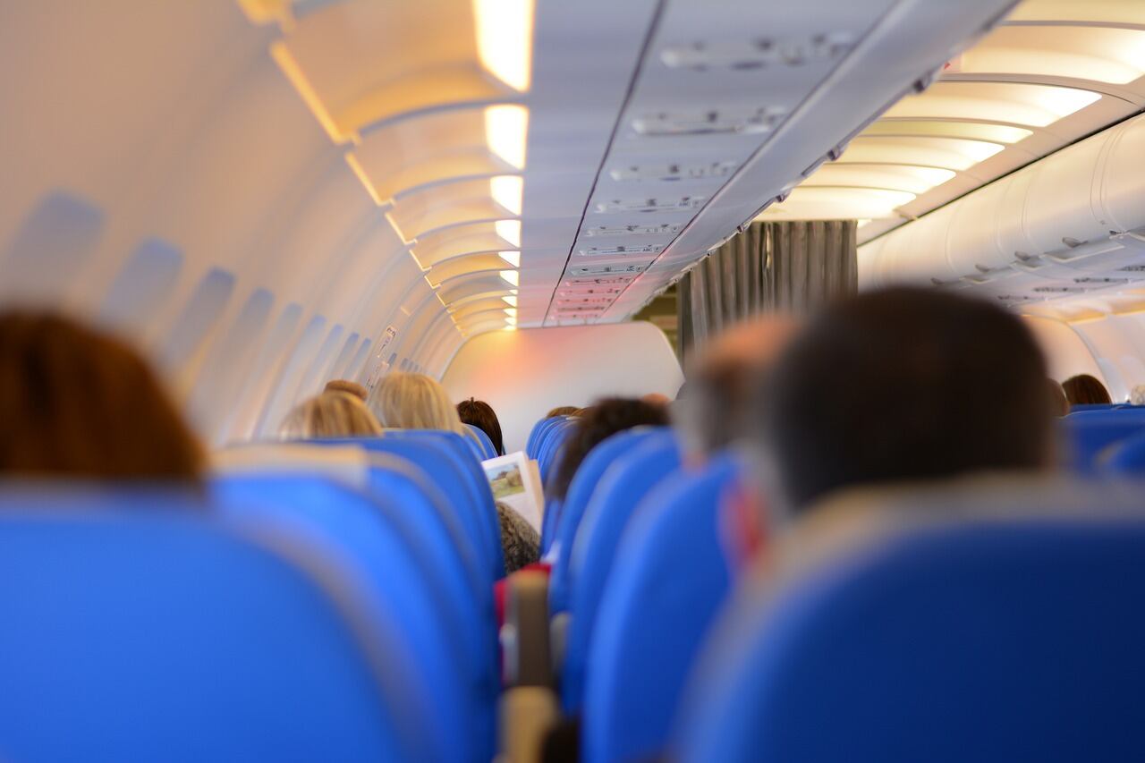 Estos son los asientos más seguros a bordo de un avión.  Foto: Pixabay