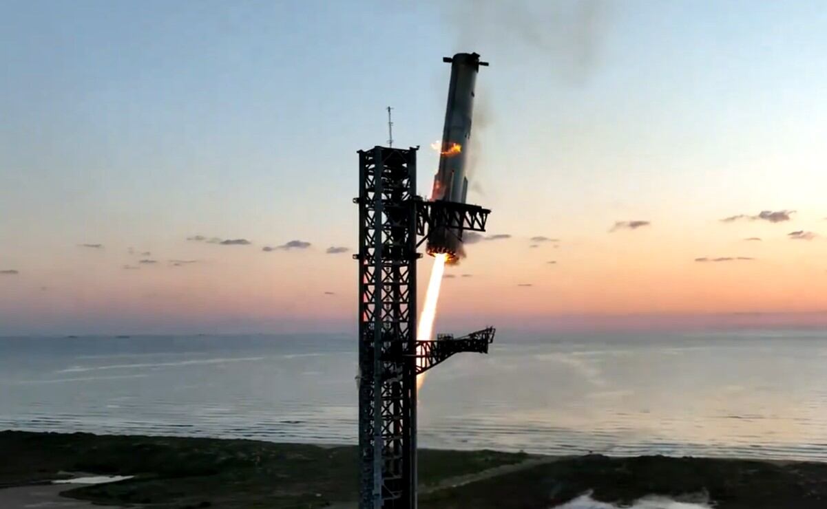 Videos Spacex Recupera El Propulsor De Megacohete Starship Tras