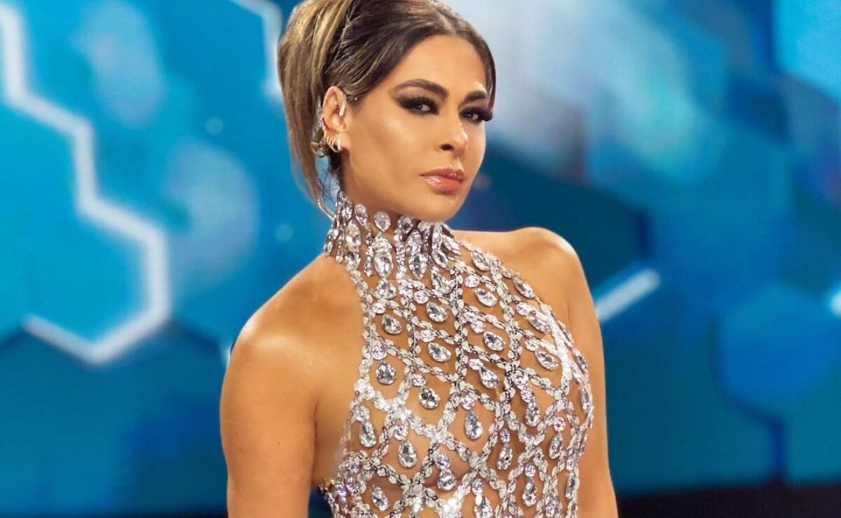 Galilea Montijo modela mini vestido transparente que vende en su boutique |  El Universal