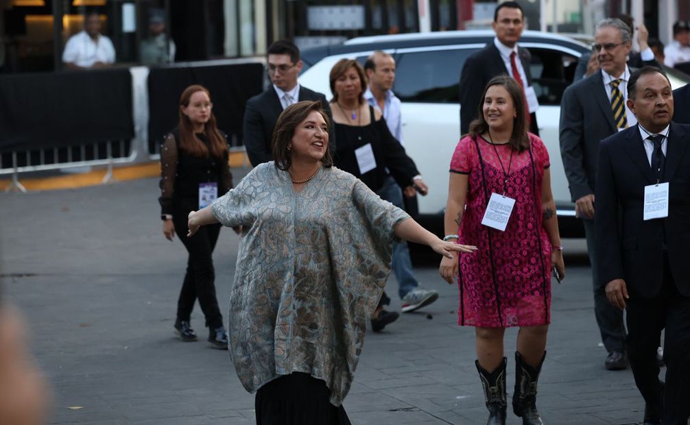 Xóchitl Gálvez llega a los Estudios Churubusco para participar en el segundo debate presidencial. Foto: Diego Simón / EL UNIVERSAL